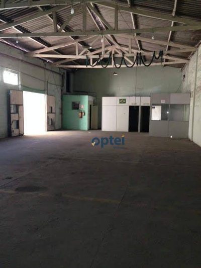 Depósito-Galpão, 690 m² - Foto 2