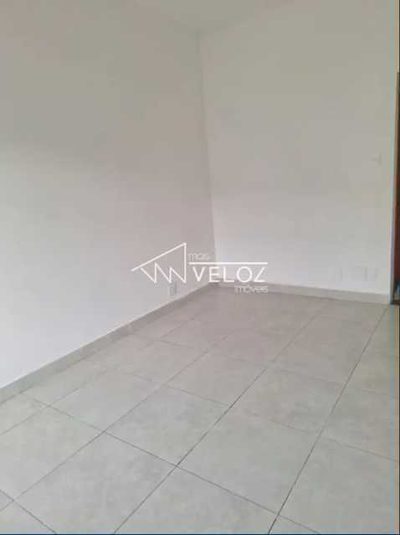 Apartamento, 1 quarto, 27 m² - Foto 5