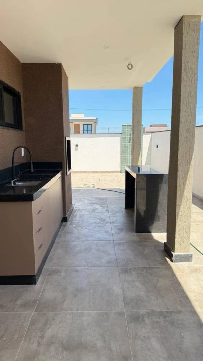 Casa, 3 quartos, 220 m² - Foto 1
