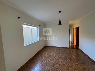 Casa, 3 quartos, 182 m² - Foto 2