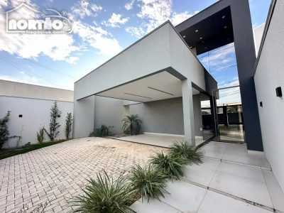 Casa, 4 quartos, 171 m² - Foto 1