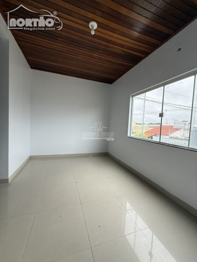Casa, 3 quartos, 180 m² - Foto 1