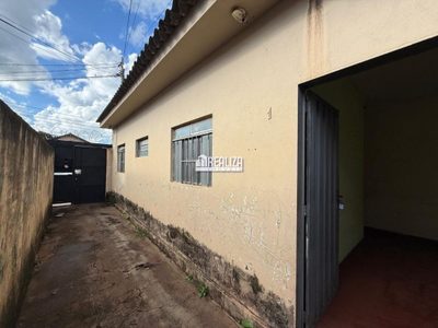 Casa, 2 quartos, 61 m² - Foto 1
