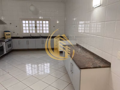 Sobrado, 3 quartos, 360 m² - Foto 4