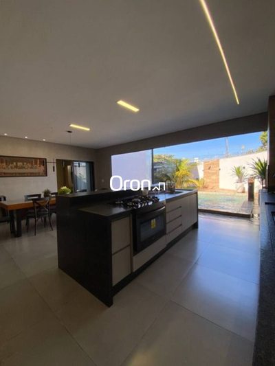 Sobrado, 3 quartos, 211 m² - Foto 4