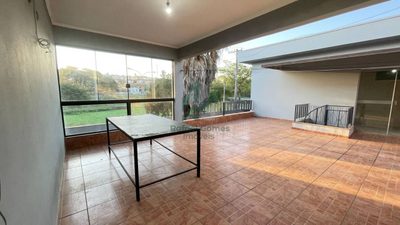 Casa, 4 quartos, 302 m² - Foto 2