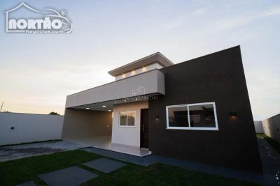 Casa, 3 quartos, 151 m² - Foto 1