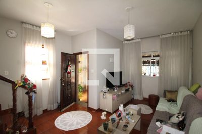Casa, 5 quartos, 181 m² - Foto 1