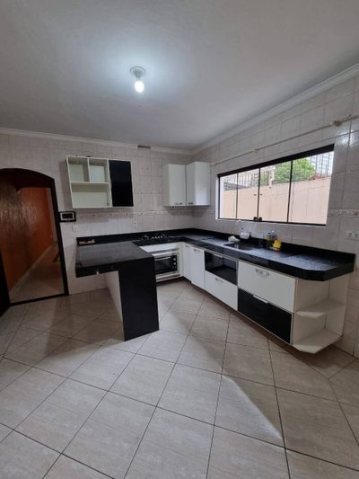 Casa, 3 quartos, 175 m² - Foto 1
