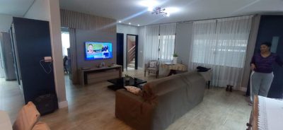 Casa, 3 quartos, 284 m² - Foto 2