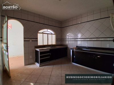Casa, 3 quartos, 263 m² - Foto 4