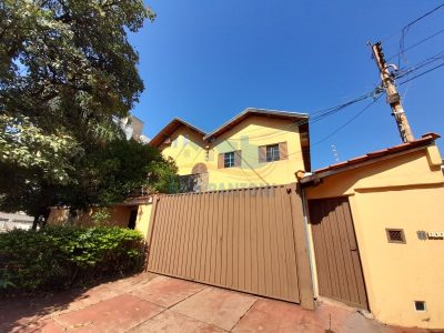 Casa, 3 quartos, 277 m² - Foto 1