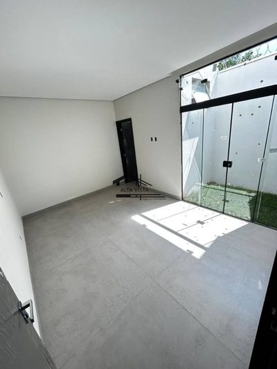 Casa, 3 quartos, 84 m² - Foto 1