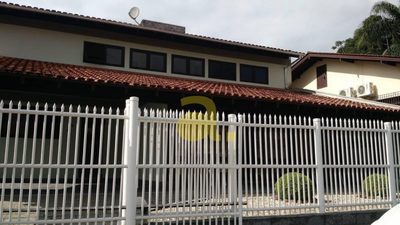 Casa, 4 quartos, 261 m² - Foto 2