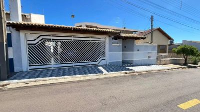 Casa, 3 quartos, 250 m² - Foto 1