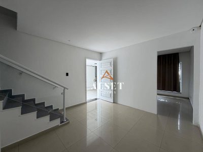 Sobrado, 3 quartos, 240 m² - Foto 4
