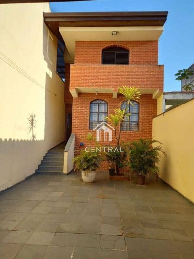 Sobrado, 4 quartos, 490 m² - Foto 1