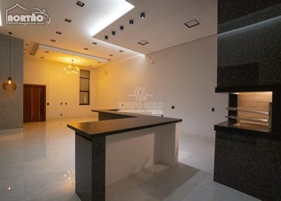 Casa, 4 quartos, 260 m² - Foto 4