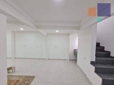 Casa, 8 quartos, 200 m² - Foto 3