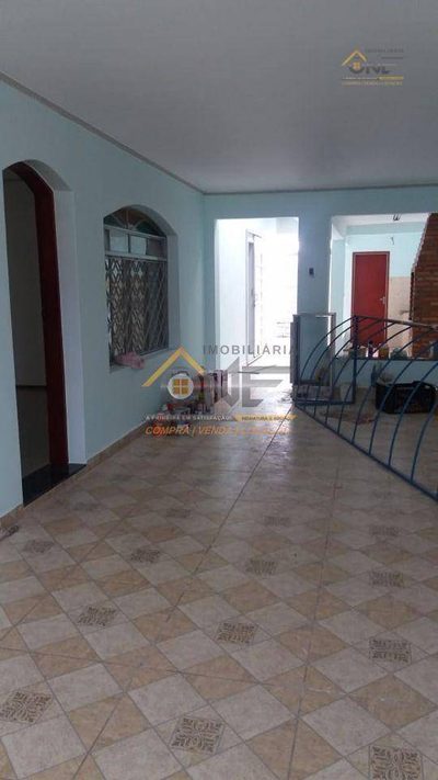 Casa, 4 quartos, 180 m² - Foto 2