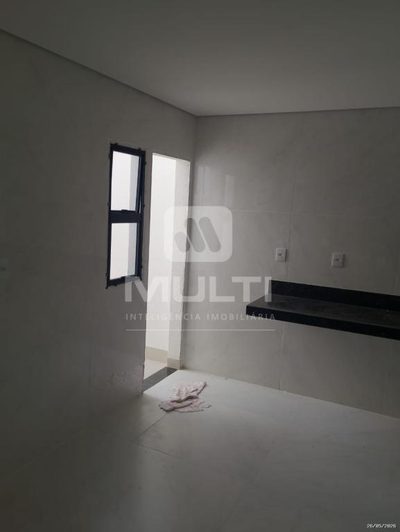 Casa, 3 quartos, 127 m² - Foto 1