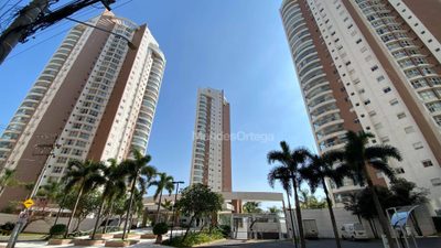 Apartamento, 3 quartos, 236 m² - Foto 1