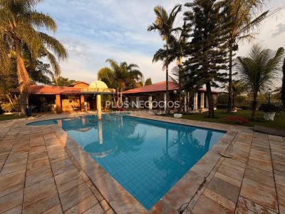 Casa, 5 quartos, 574 m² - Foto 1