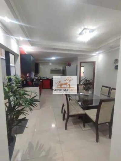 Casa, 4 quartos, 240 m² - Foto 3