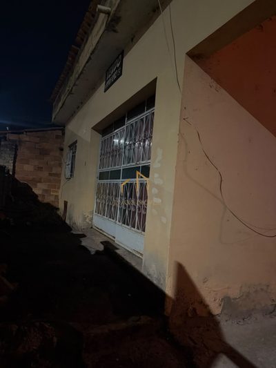 Casa, 3 quartos, 300 m² - Foto 1