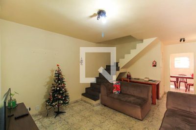 Casa, 2 quartos, 180 m² - Foto 1