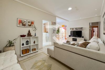Casa, 3 quartos, 256 m² - Foto 1