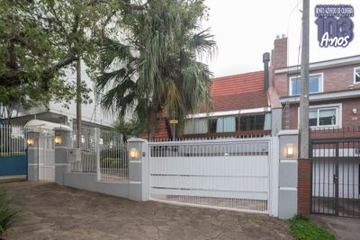 Casa, 4 quartos, 282 m² - Foto 1