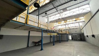 Prédio Inteiro, 672 m² - Foto 1