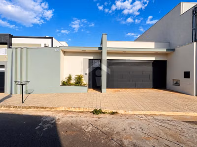 Casa, 3 quartos, 210 m² - Foto 1
