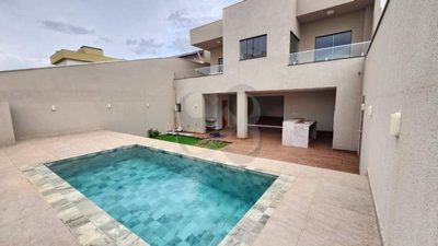Casa, 3 quartos, 200 m² - Foto 1