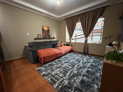 Casa, 4 quartos, 223 m² - Foto 2