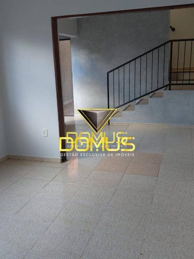 Sobrado, 4 quartos, 197 m² - Foto 1