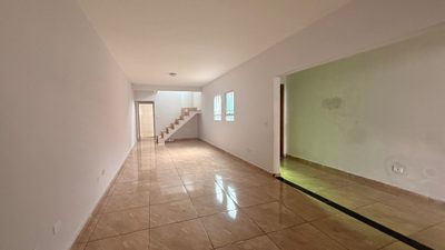 Sobrado, 4 quartos, 270 m² - Foto 1