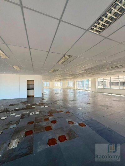 Sala-Conjunto, 1356 m² - Foto 1