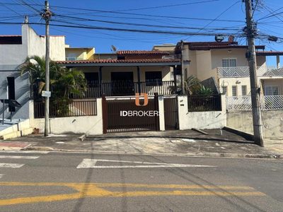 Casa, 3 quartos, 124 m² - Foto 1