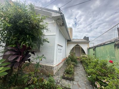 Casa, 10 quartos, 350 m² - Foto 1