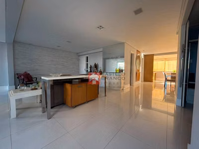 Apartamento, 4 quartos, 195 m² - Foto 5