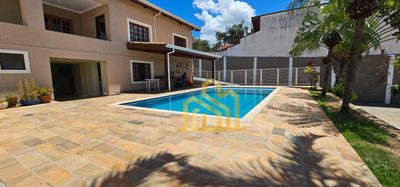 Casa, 5 quartos, 450 m² - Foto 1