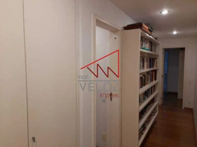 Apartamento, 3 quartos, 240 m² - Foto 1