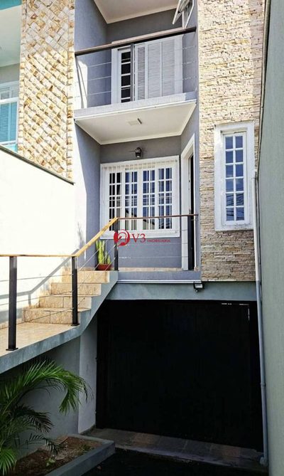 Sobrado, 3 quartos, 212 m² - Foto 2