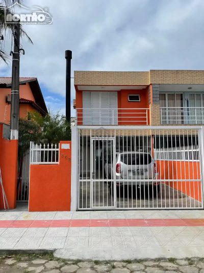 Casa, 5 quartos, 139 m² - Foto 1