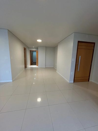 Apartamento, 4 quartos, 218 m² - Foto 2