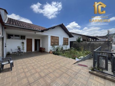 Casa, 3 quartos, 199 m² - Foto 1