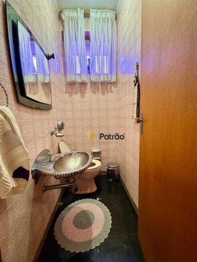 Casa, 4 quartos, 270 m² - Foto 4