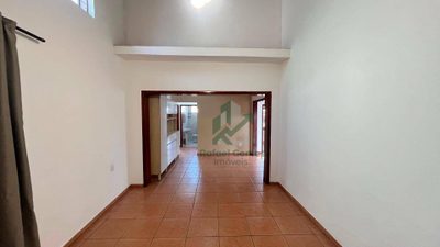 Casa, 3 quartos, 303 m² - Foto 1